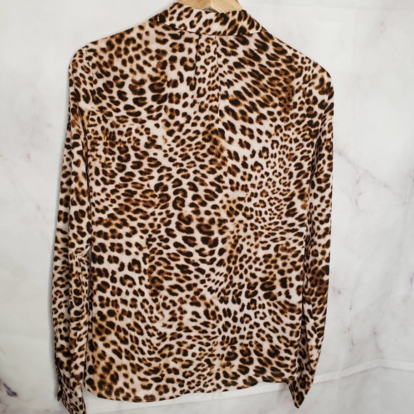 ALL IN FAVOR Leopard Long Sleeve Blouse XS - Picture 7 of 9